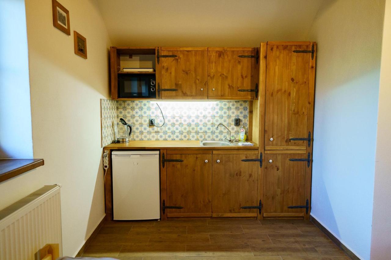 Apartmany Pausram Pouzdrany Экстерьер фото